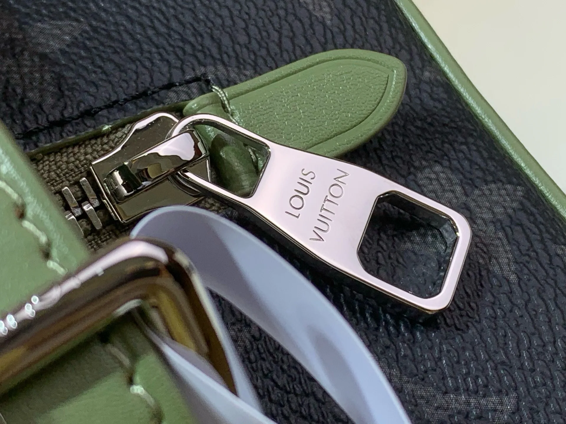Women's Travel Bags LOUIS VUITTON 17499387