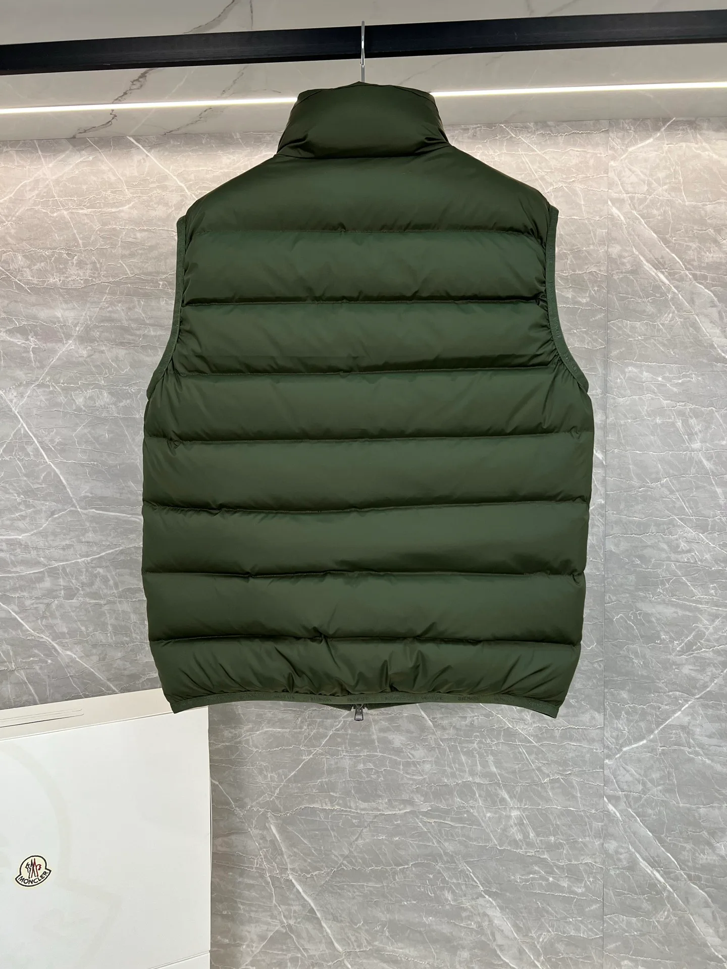 Жилеты Мужские Moncler 18599843
