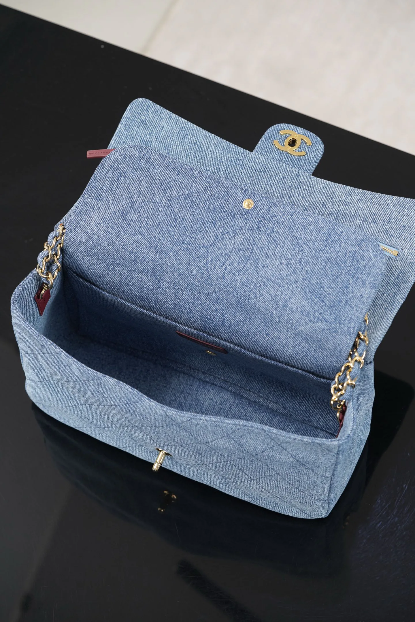 Women's Classic Handbags CHANEL 17979610