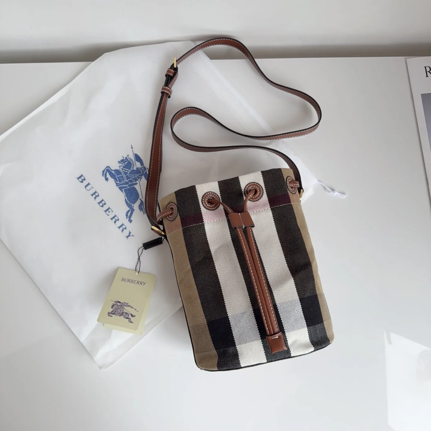 Women's Classic Handbags BURBERRY 18517300