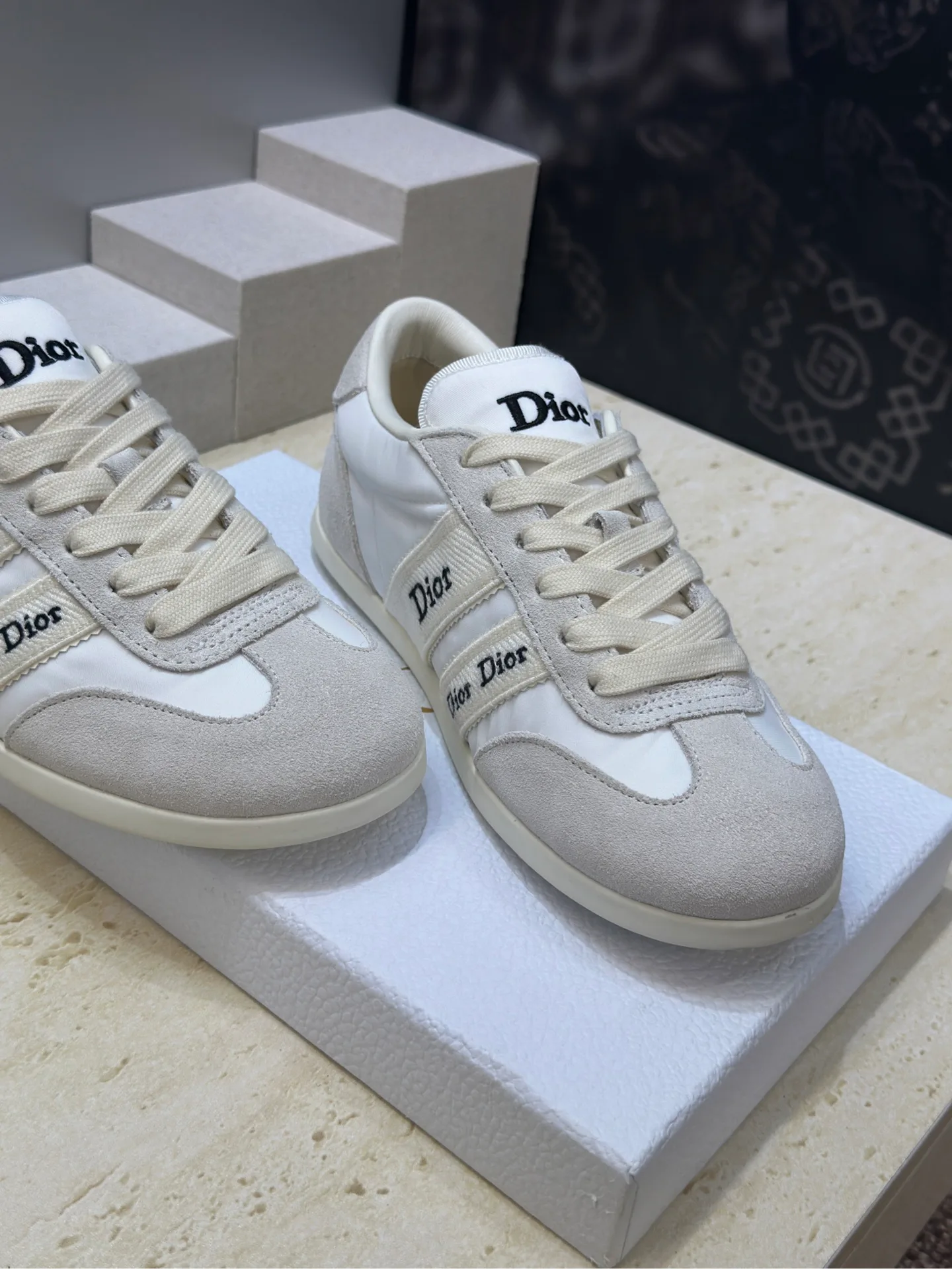 Women's Sneakers CHRISTIAN DIOR 17612352