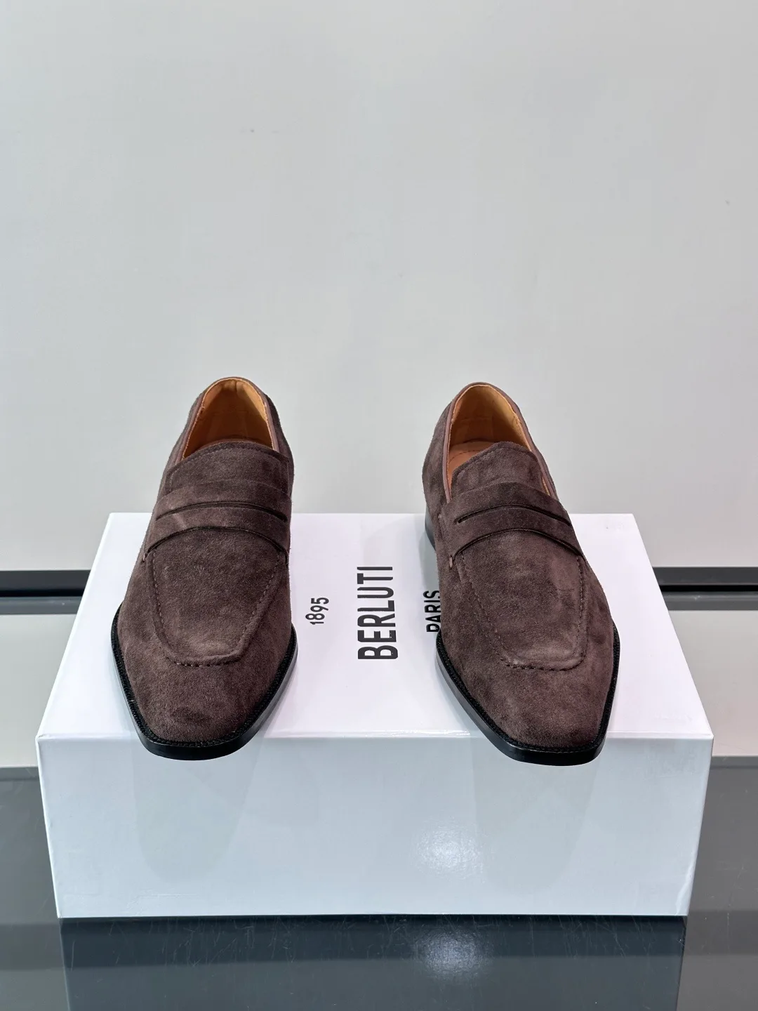 Men's Loafers And Dress Shoes BERLUTI 18079482