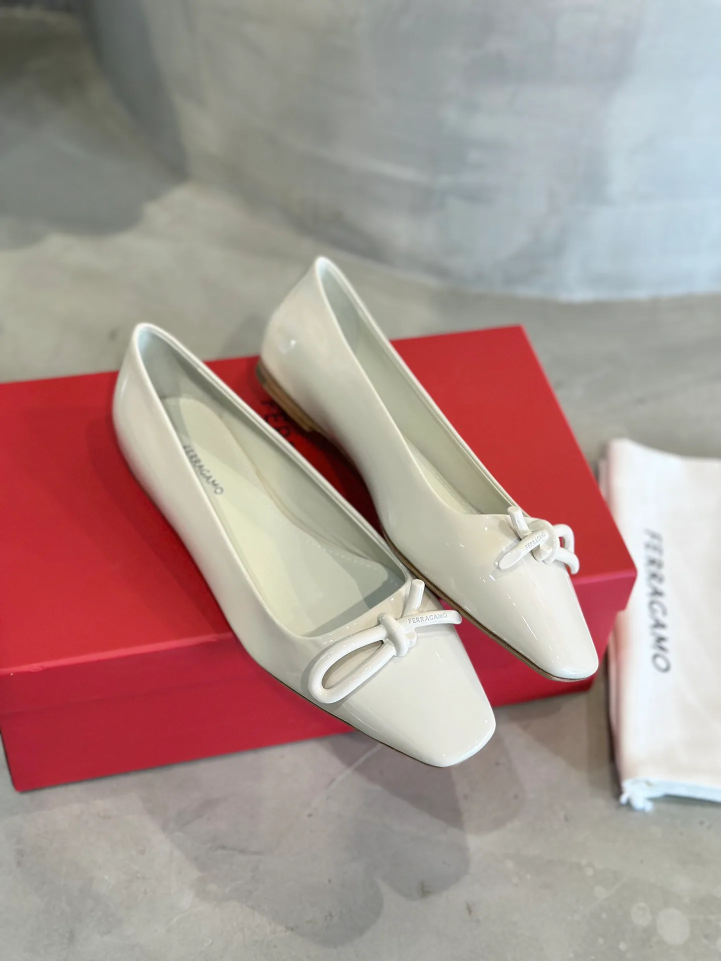 Women's Ballet Flats SALVATORE FERRAGAMO 18340745