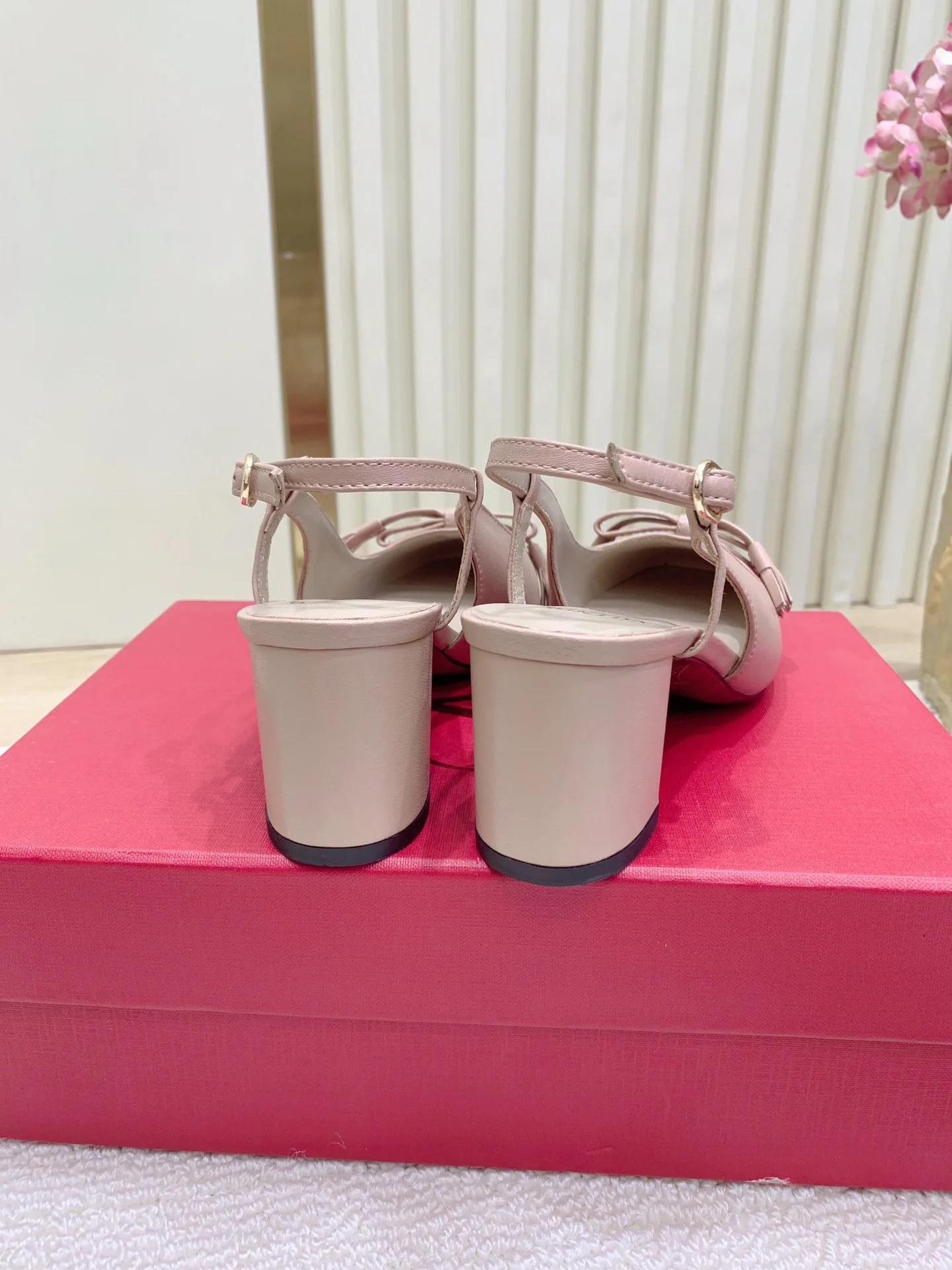 Women's Heels VALENTINO 17963021
