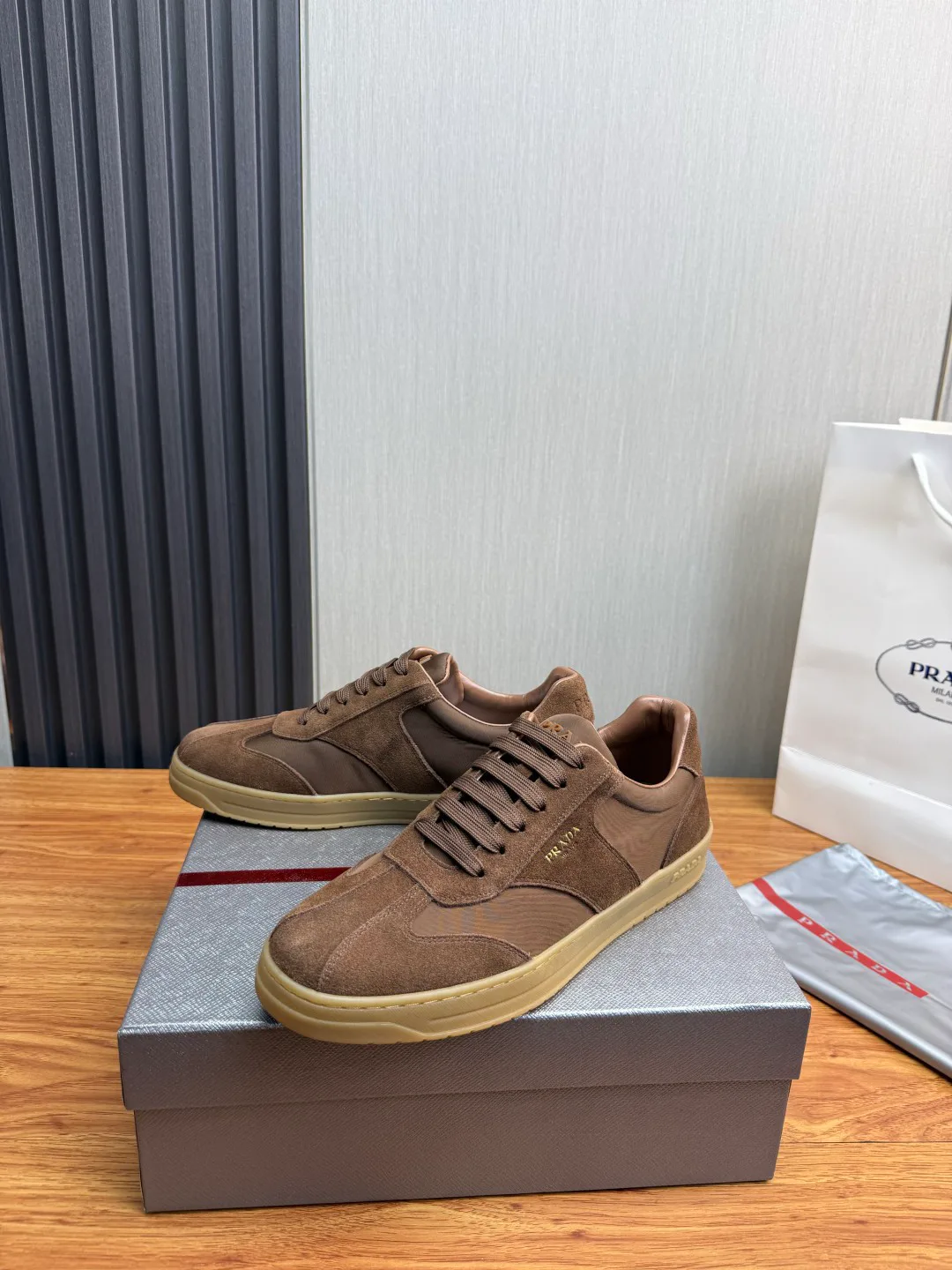 Men's Sneakers PRADA 18418635