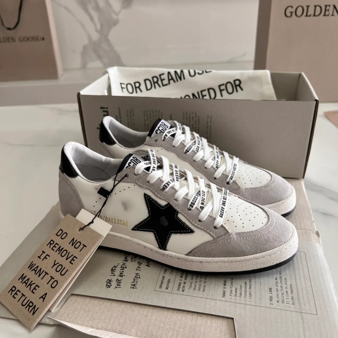 Women's Sneakers GOLDEN GOOSE 16995677