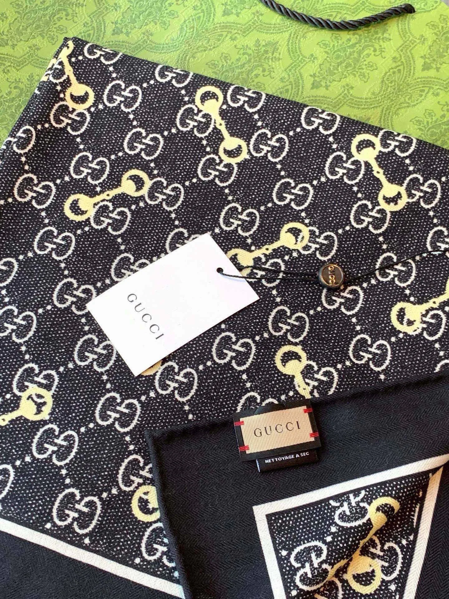 Scarves GUCCI 17543254