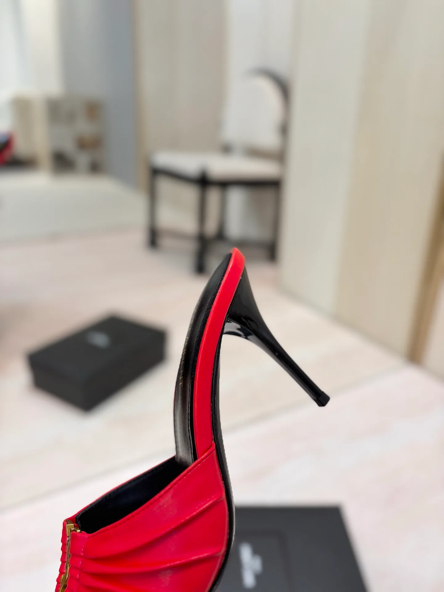 Women's Mules And Clogs SAINT LAURENT 17476062