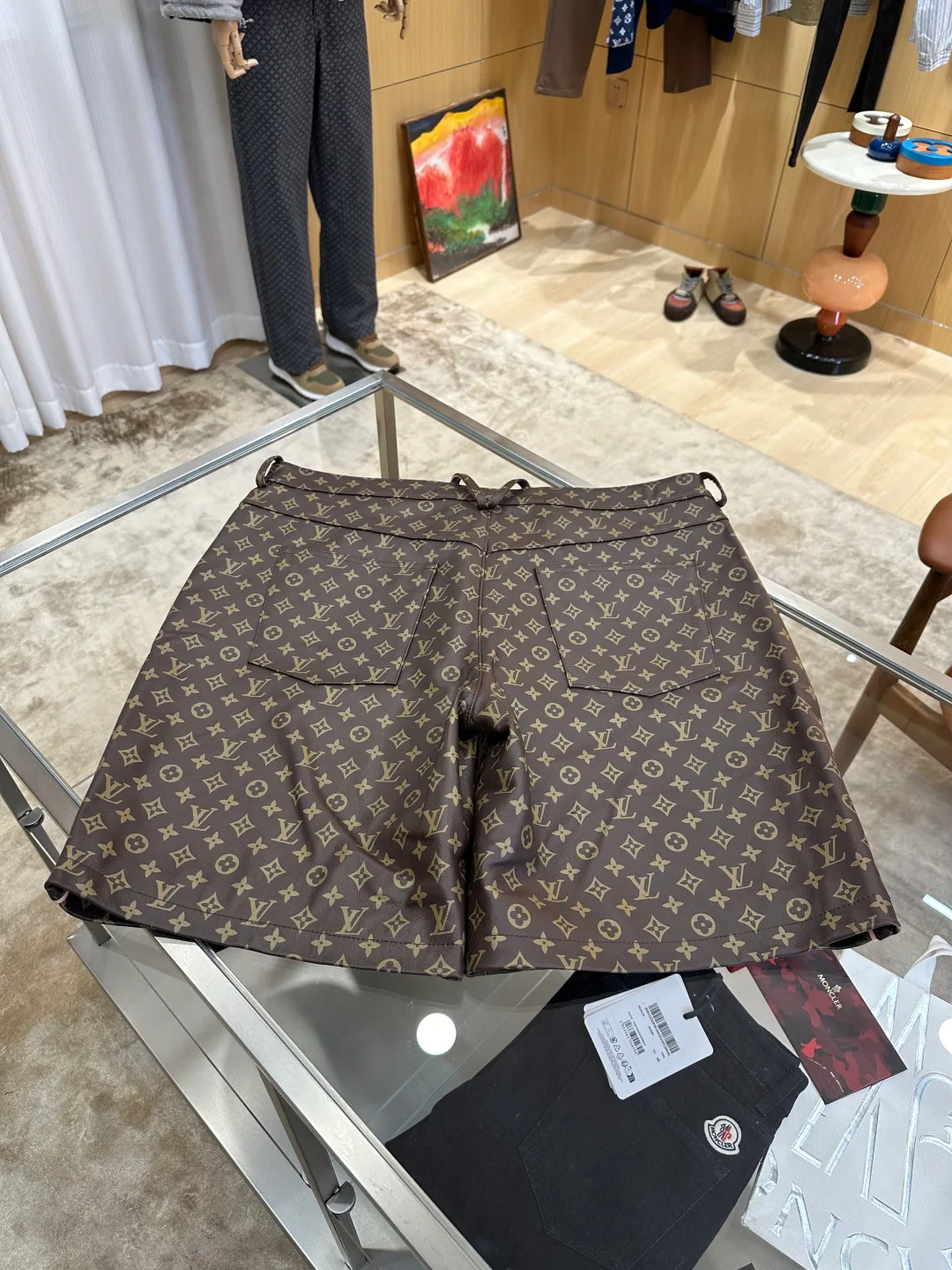 Men's Shorts LOUIS VUITTON 18153368