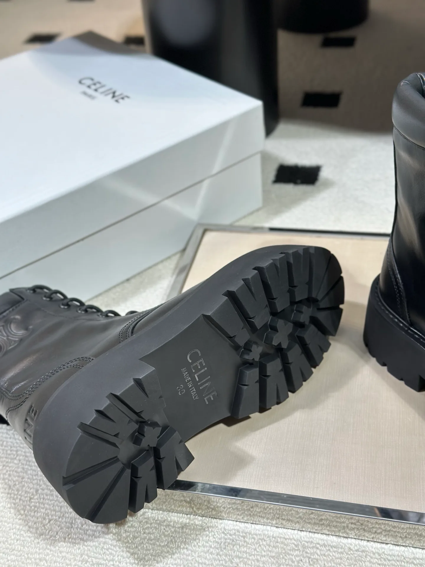Women's Ankle Boots CELINE 18041649