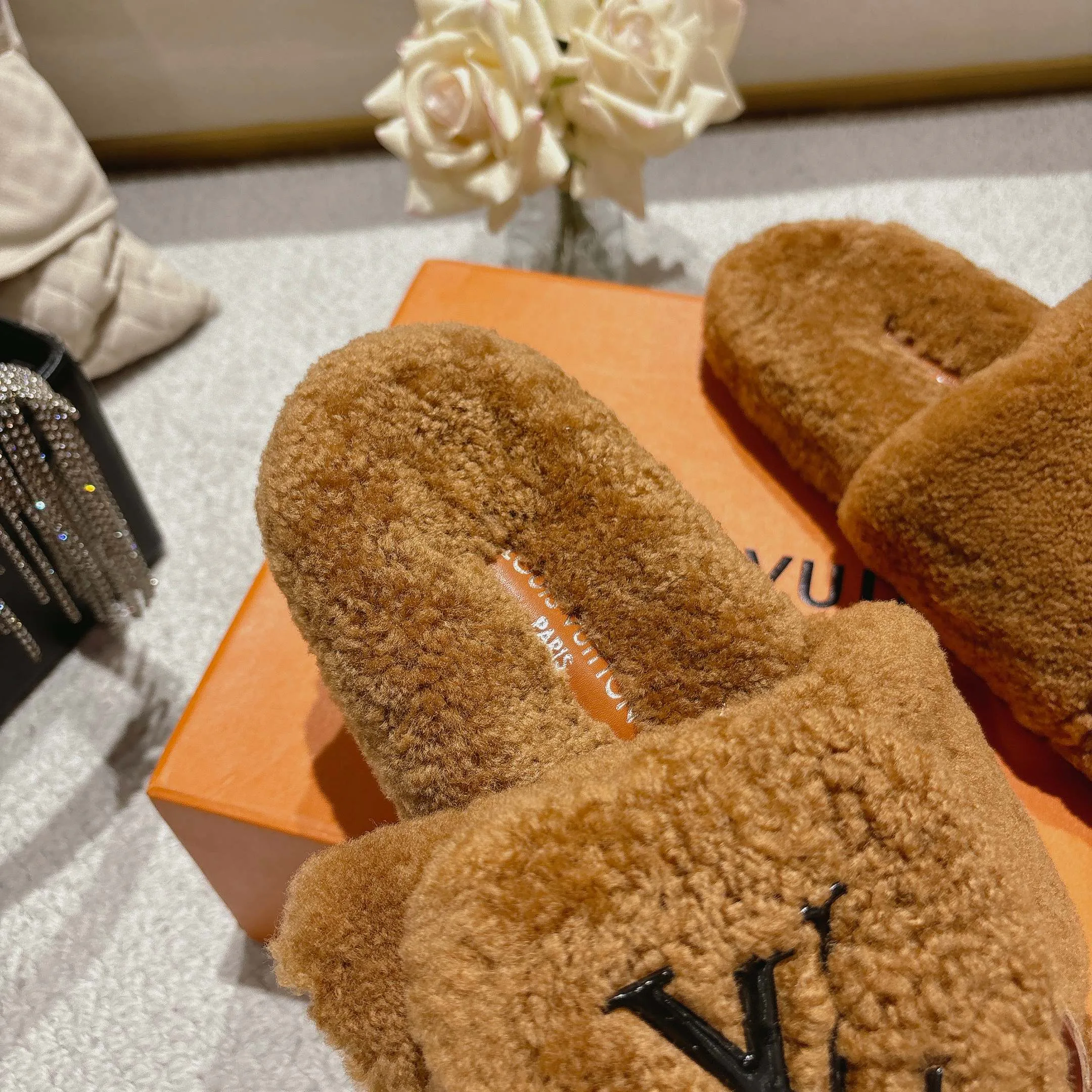 Women's Slippers LOUIS VUITTON 17957252