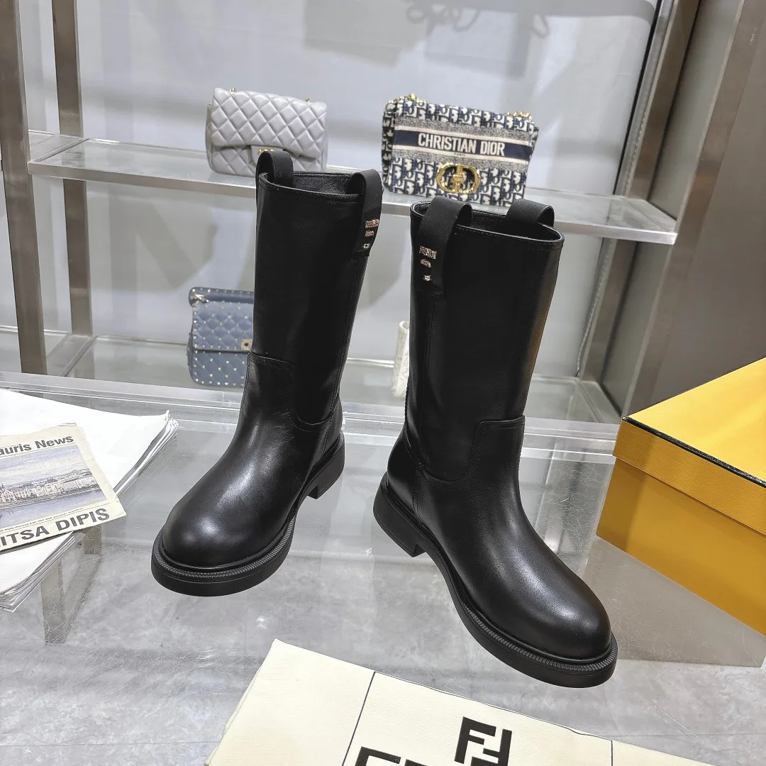 Women's Boots FENDI 18264001