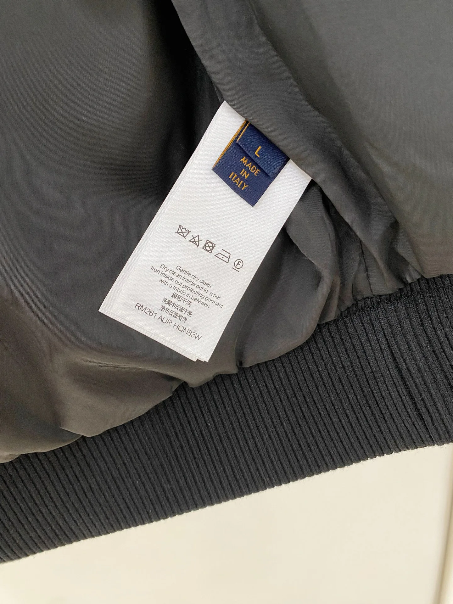 Men's Jackets And Down Jackets LOUIS VUITTON 18368828