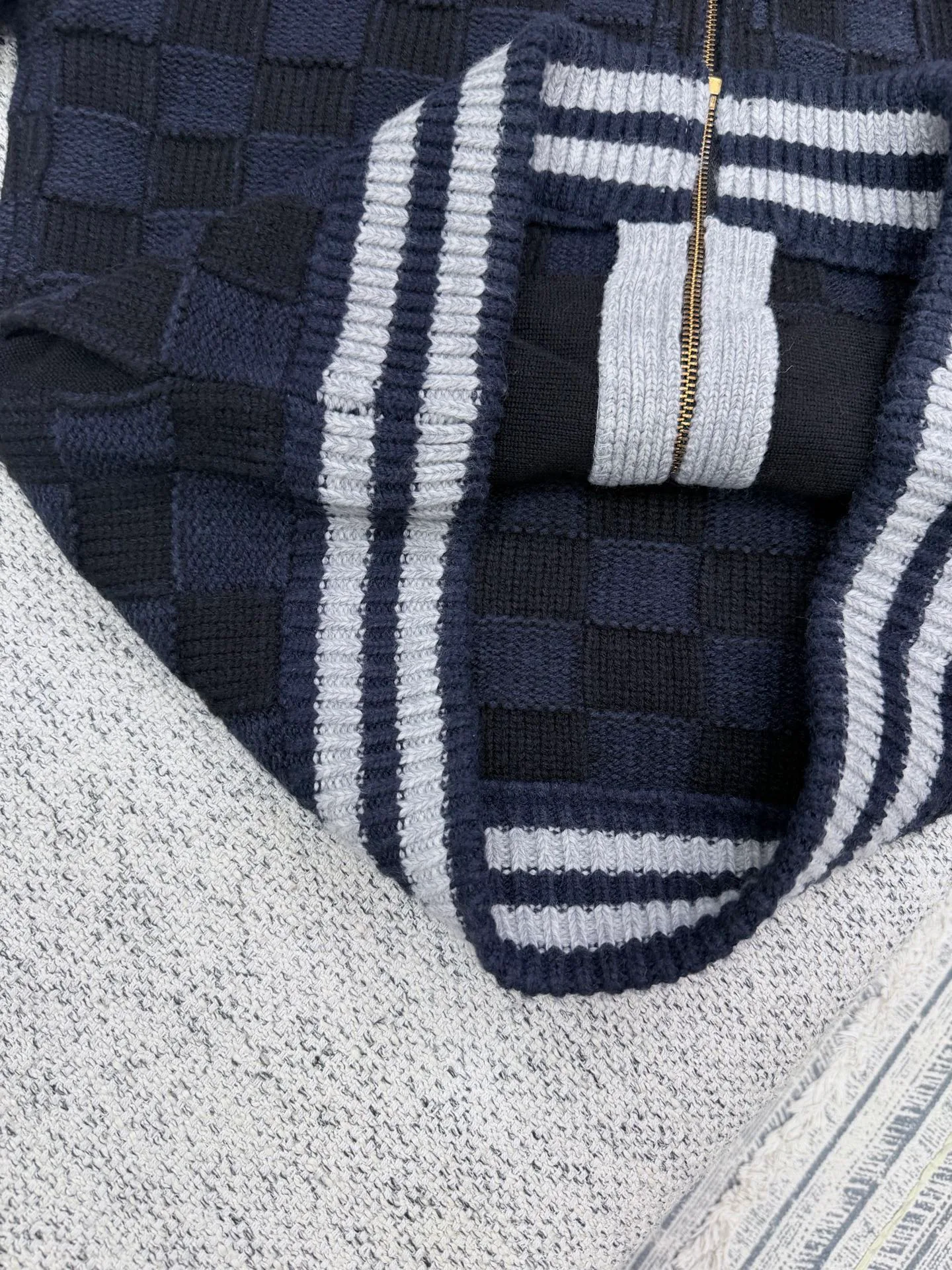 Men's Jumpers And Sweaters LOUIS VUITTON 18292825