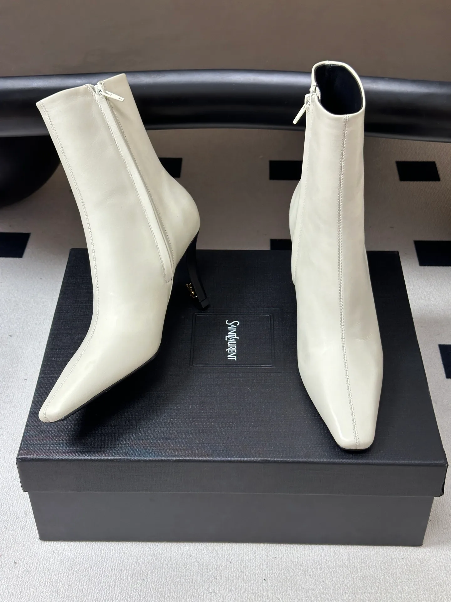 Women's Booties SAINT LAURENT 18492621