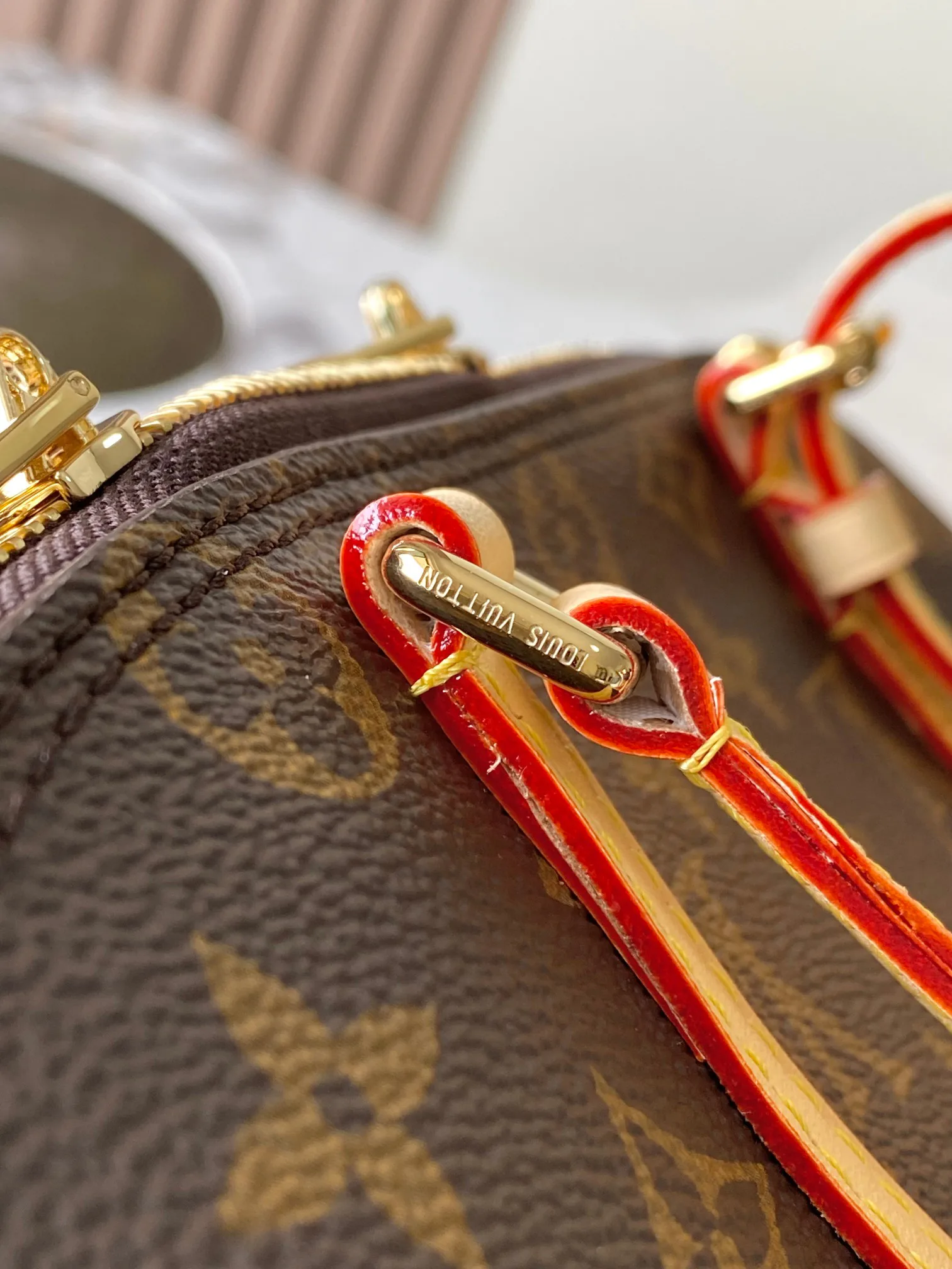 Women's Classic Handbags LOUIS VUITTON 18521066