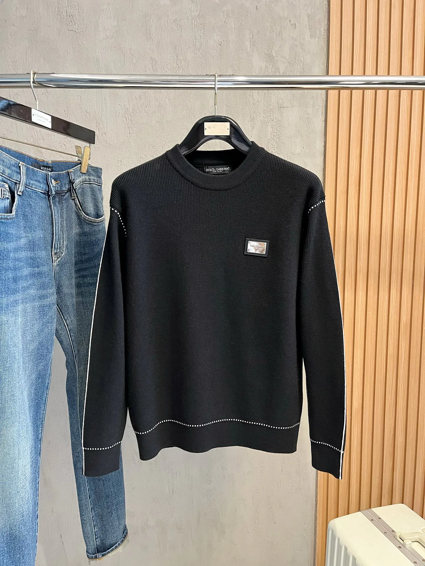 Men's Jumpers And Sweaters DOLCE & GABBANA 18098185