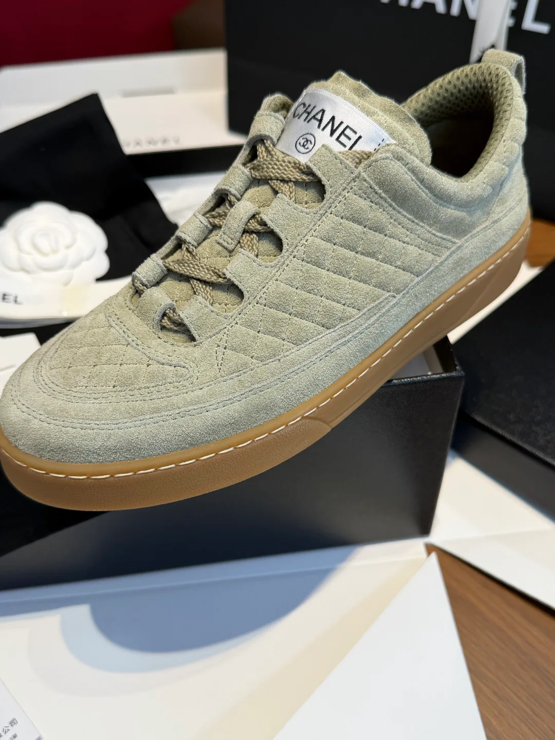 Women's Sneakers CHANEL 18066802