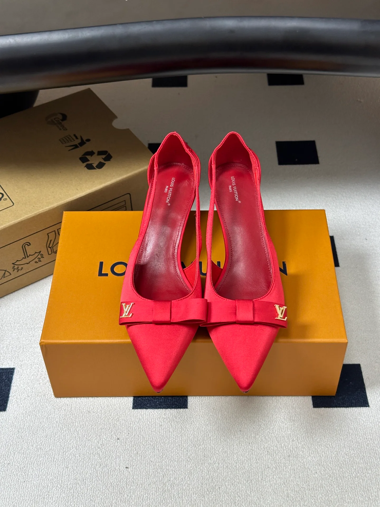 Women's Heels LOUIS VUITTON 17768183