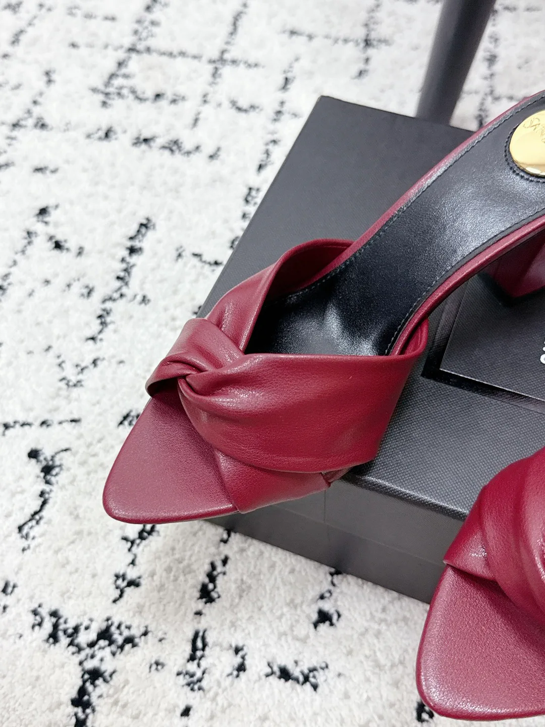 Women's Mules And Clogs SAINT LAURENT 17946660