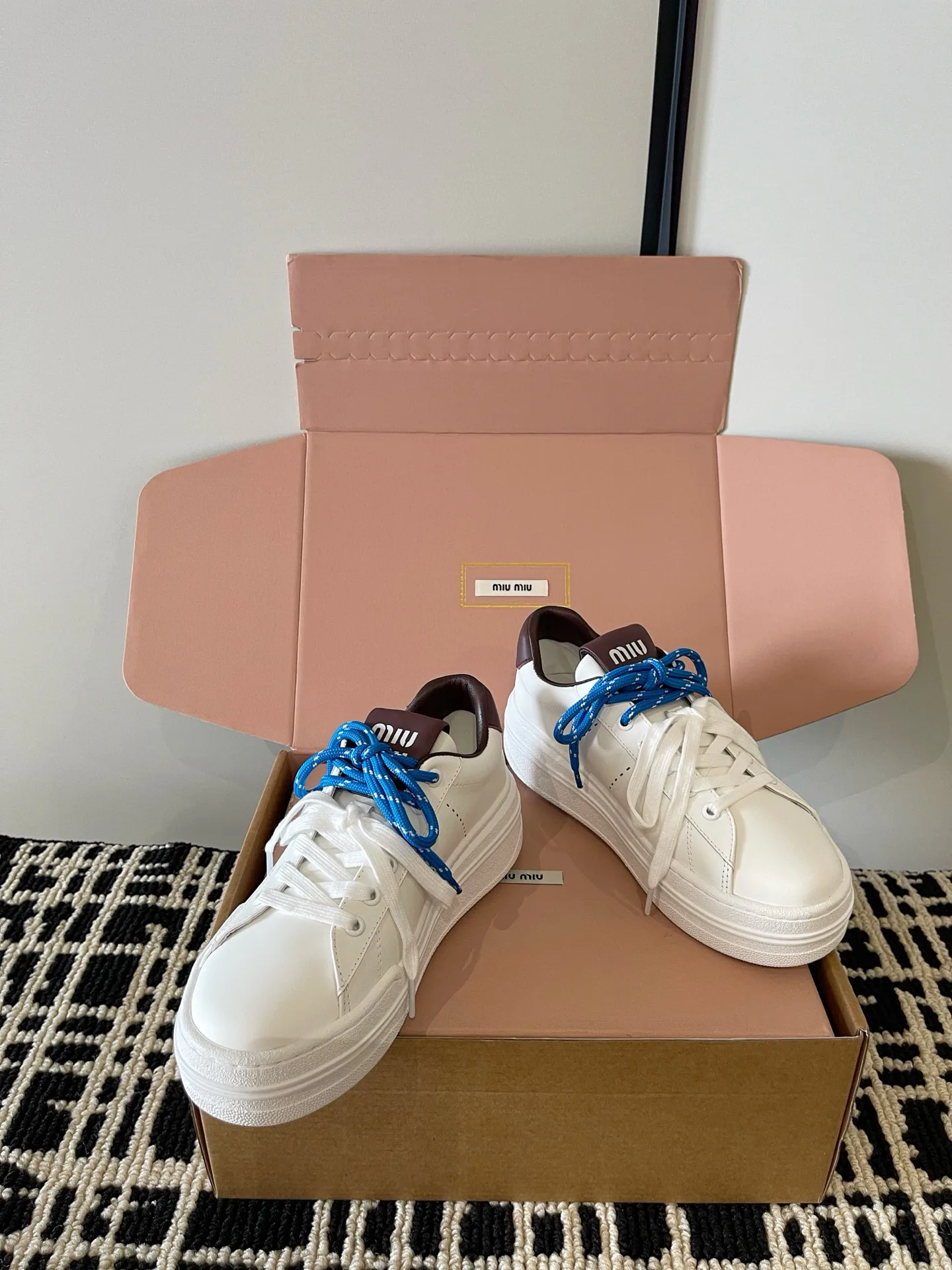 Women's Sneakers MIU MIU 18234991
