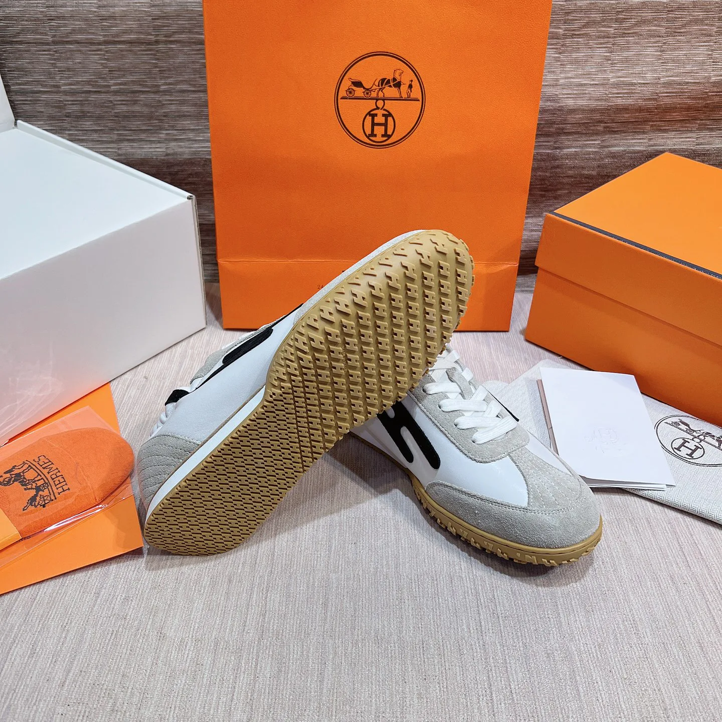 Men's Sneakers HERMES 17749543