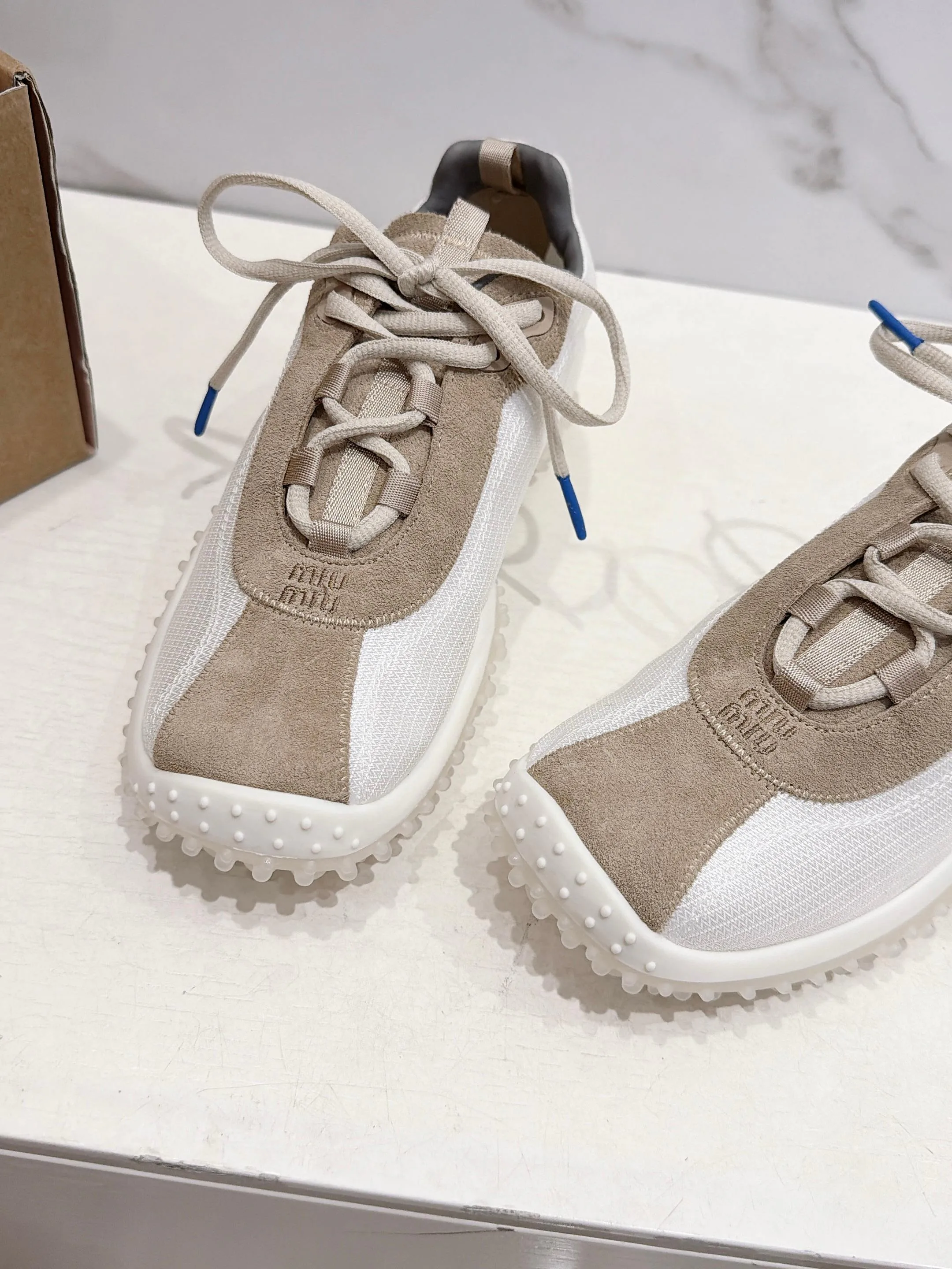 Women's Sneakers MIU MIU 17524726