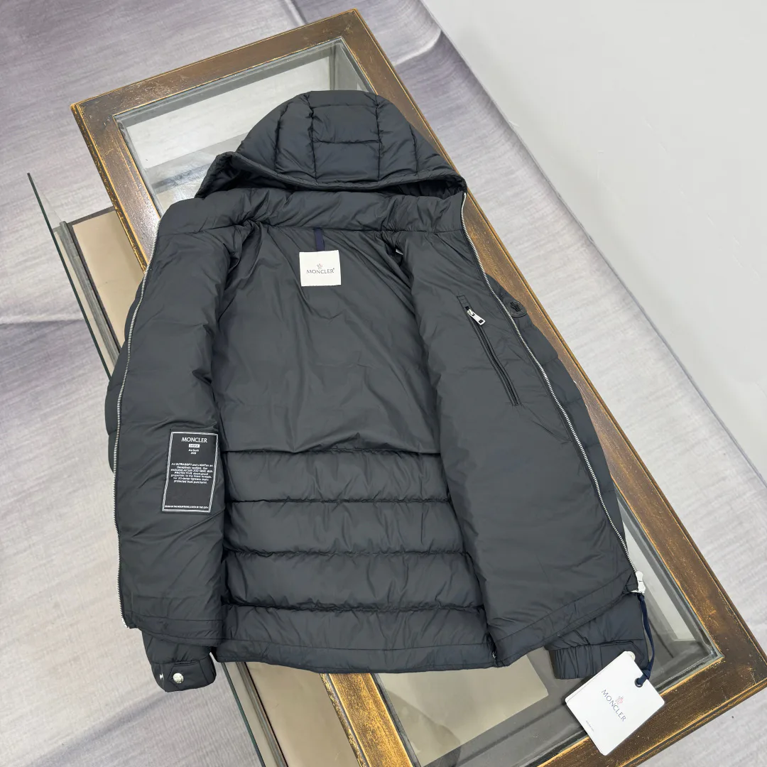 Men's Jackets And Down Jackets MONCLER 18001938