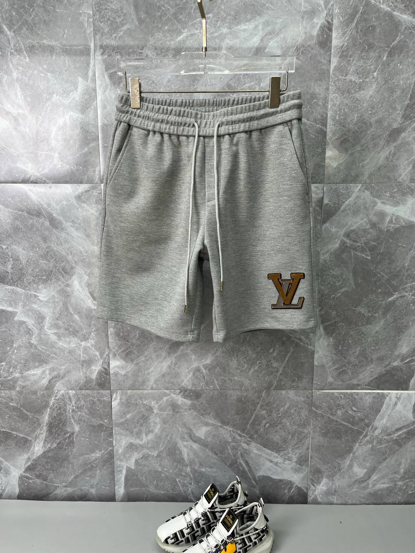Men's Shorts LOUIS VUITTON 17841203