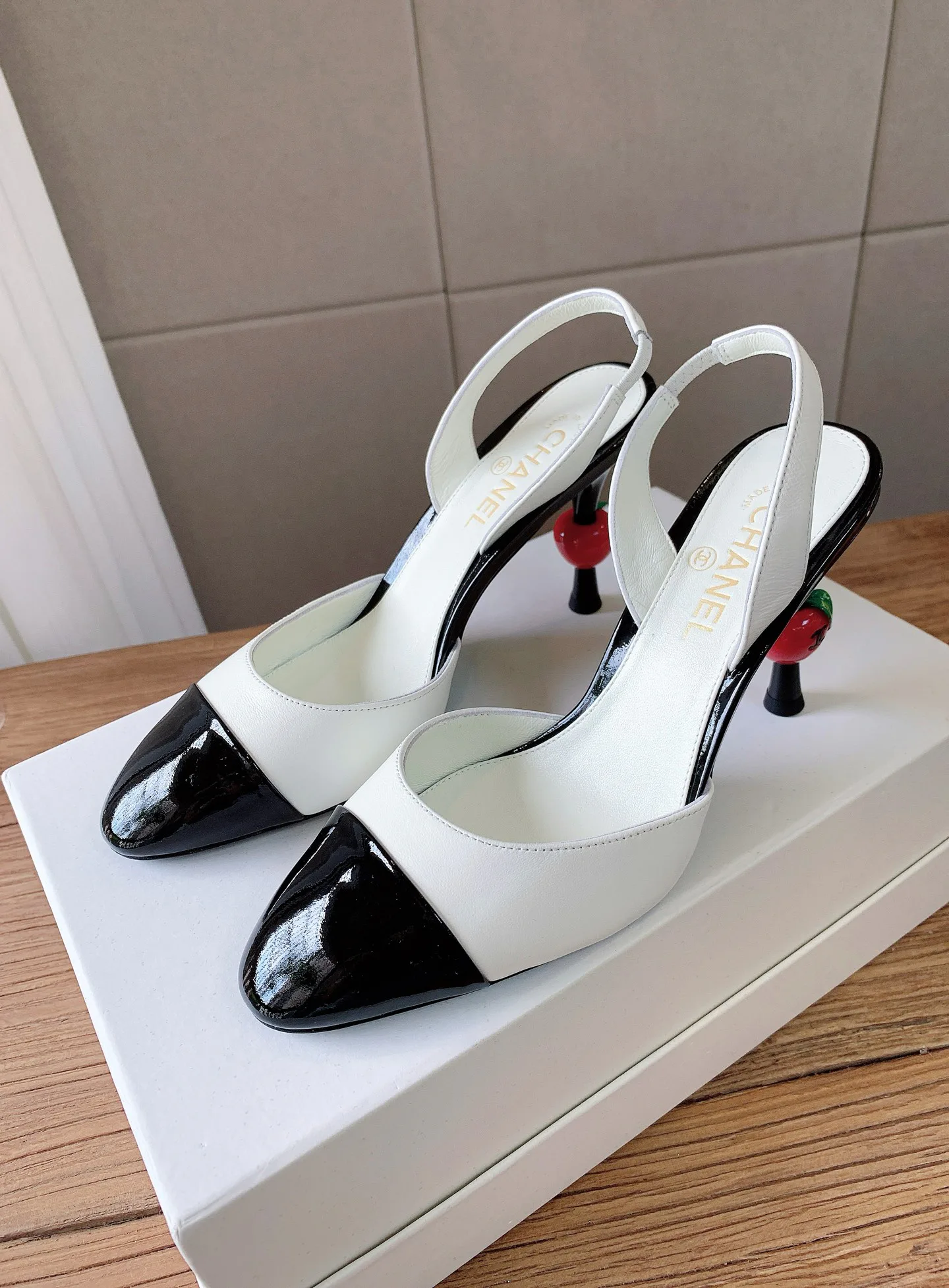 Women's Heels CHANEL 16942024