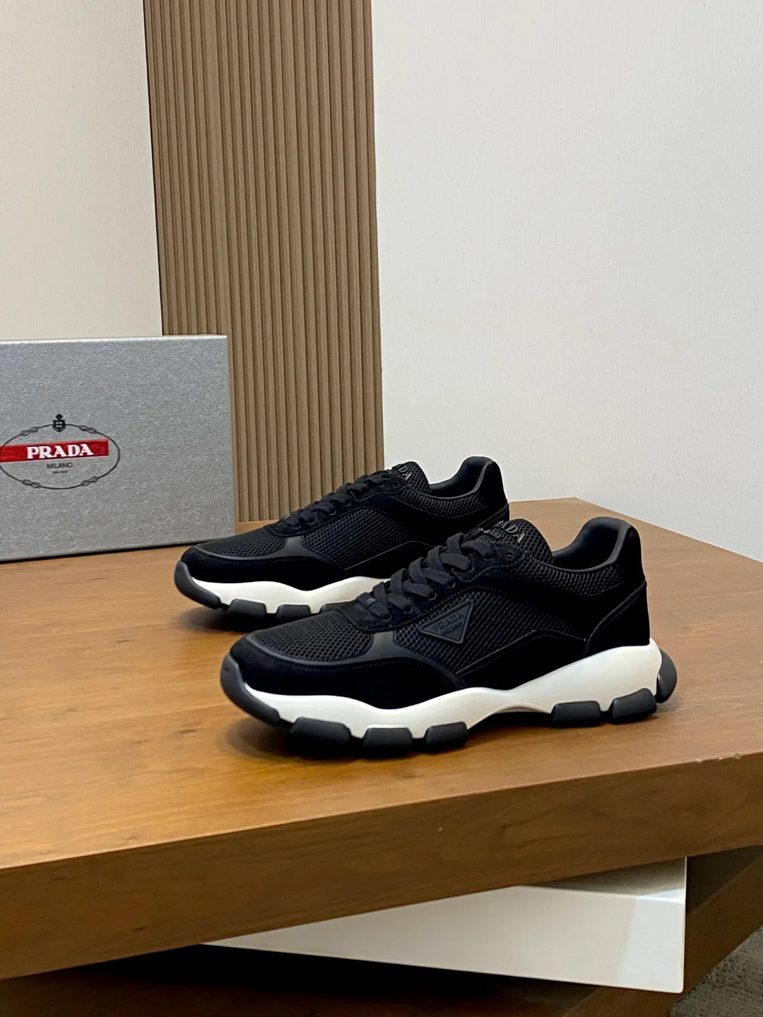 Men's Sneakers PRADA 18274610