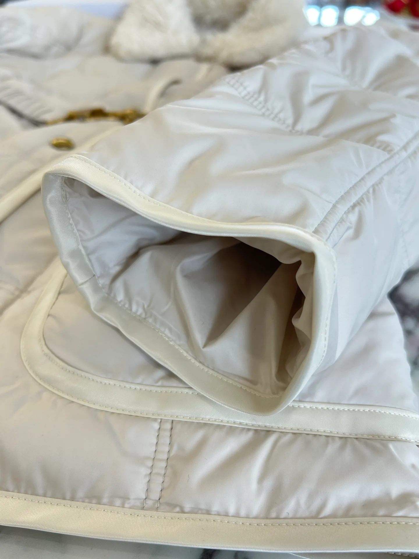 Men's Jackets And Down Jackets MONCLER 18330389