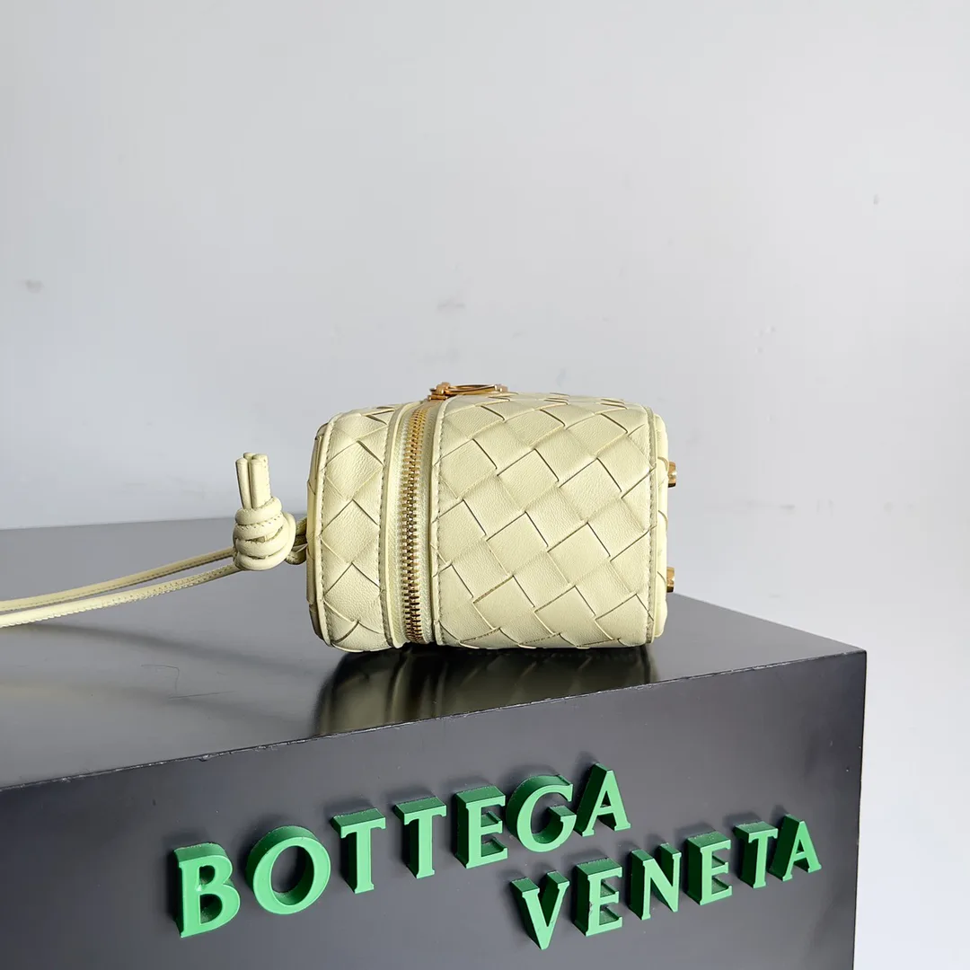 Women's Classic Handbags BOTTEGA VENETA 17825283