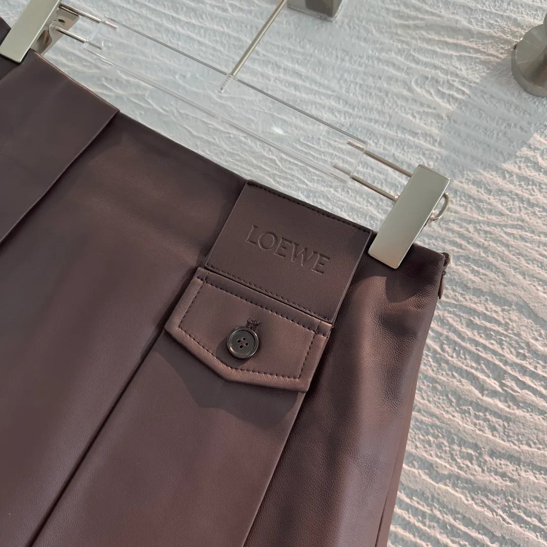 Women's Skirts LOEWE 17417140