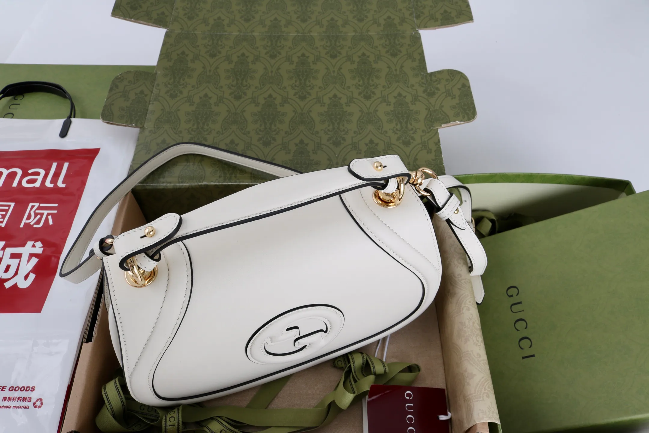 Women's Classic Handbags GUCCI 18065518