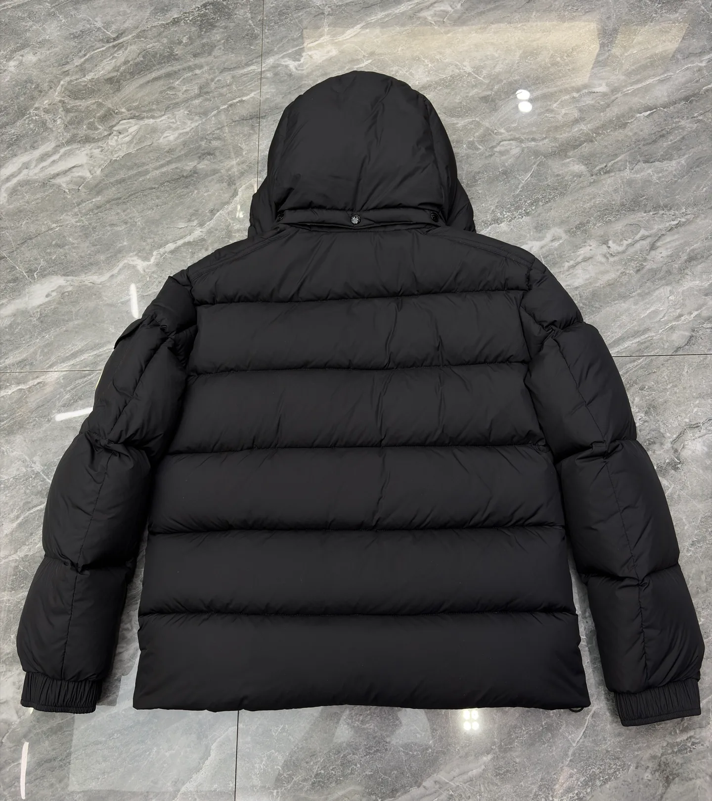 Men's Jackets And Down Jackets MONCLER 17568684