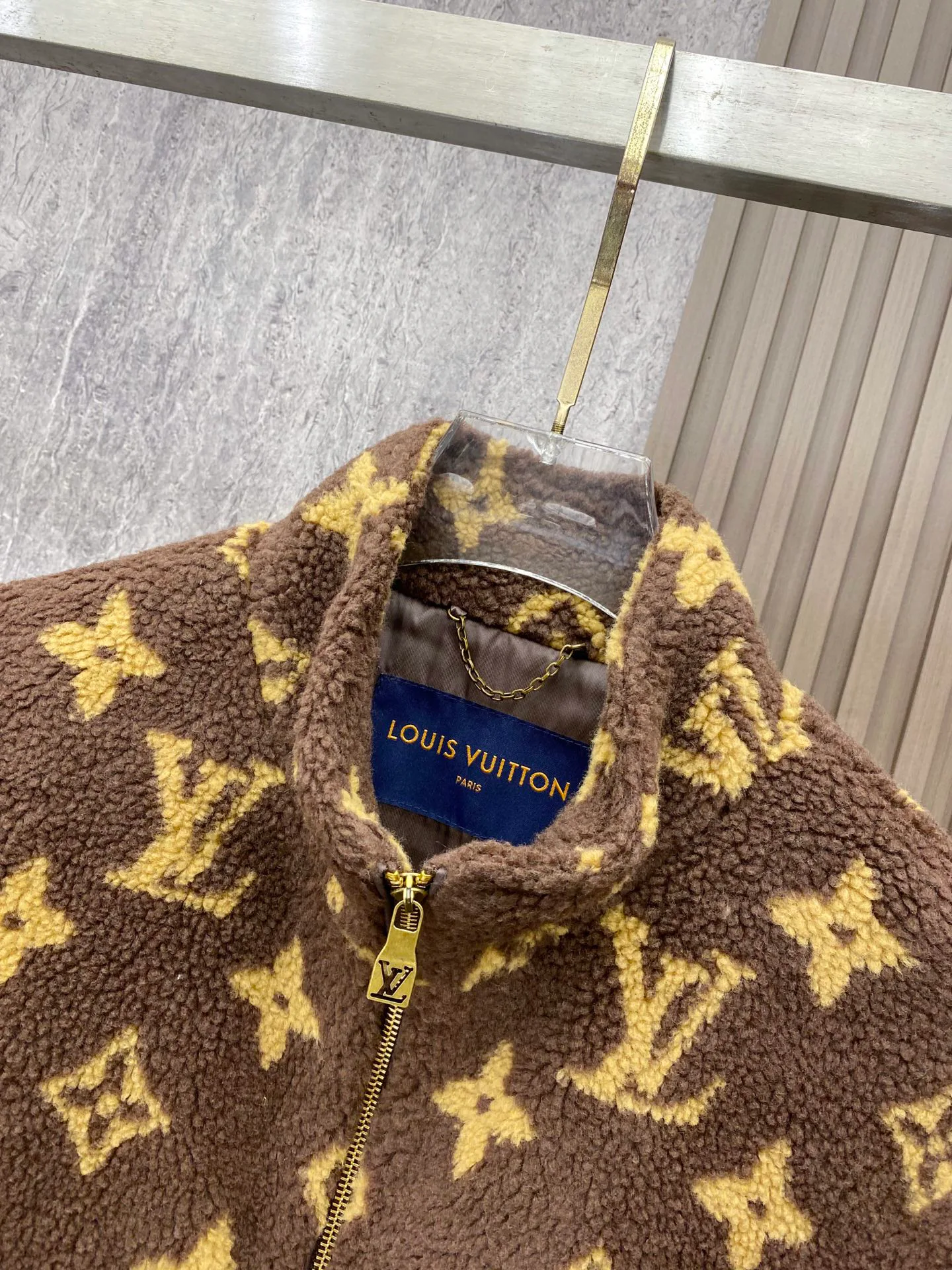 Men's Jackets And Down Jackets LOUIS VUITTON 17974399