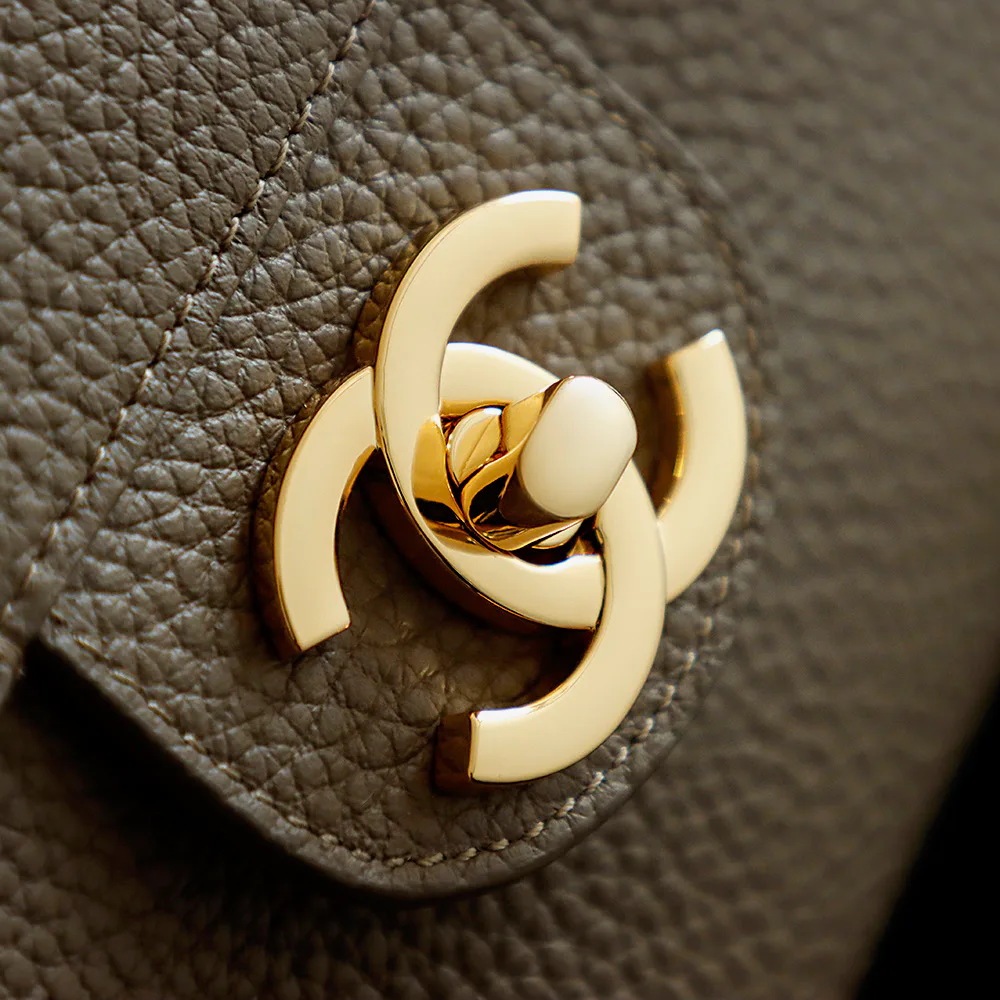 Классические Сумки Женские Chanel 18588704