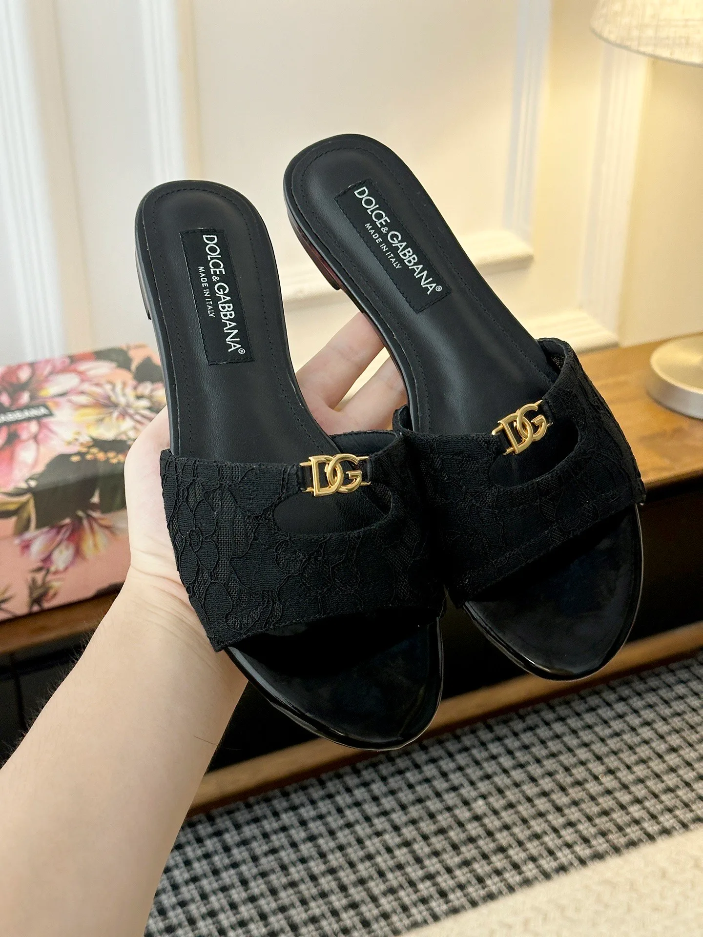 Women's Flip-Flops DOLCE & GABBANA 17946524
