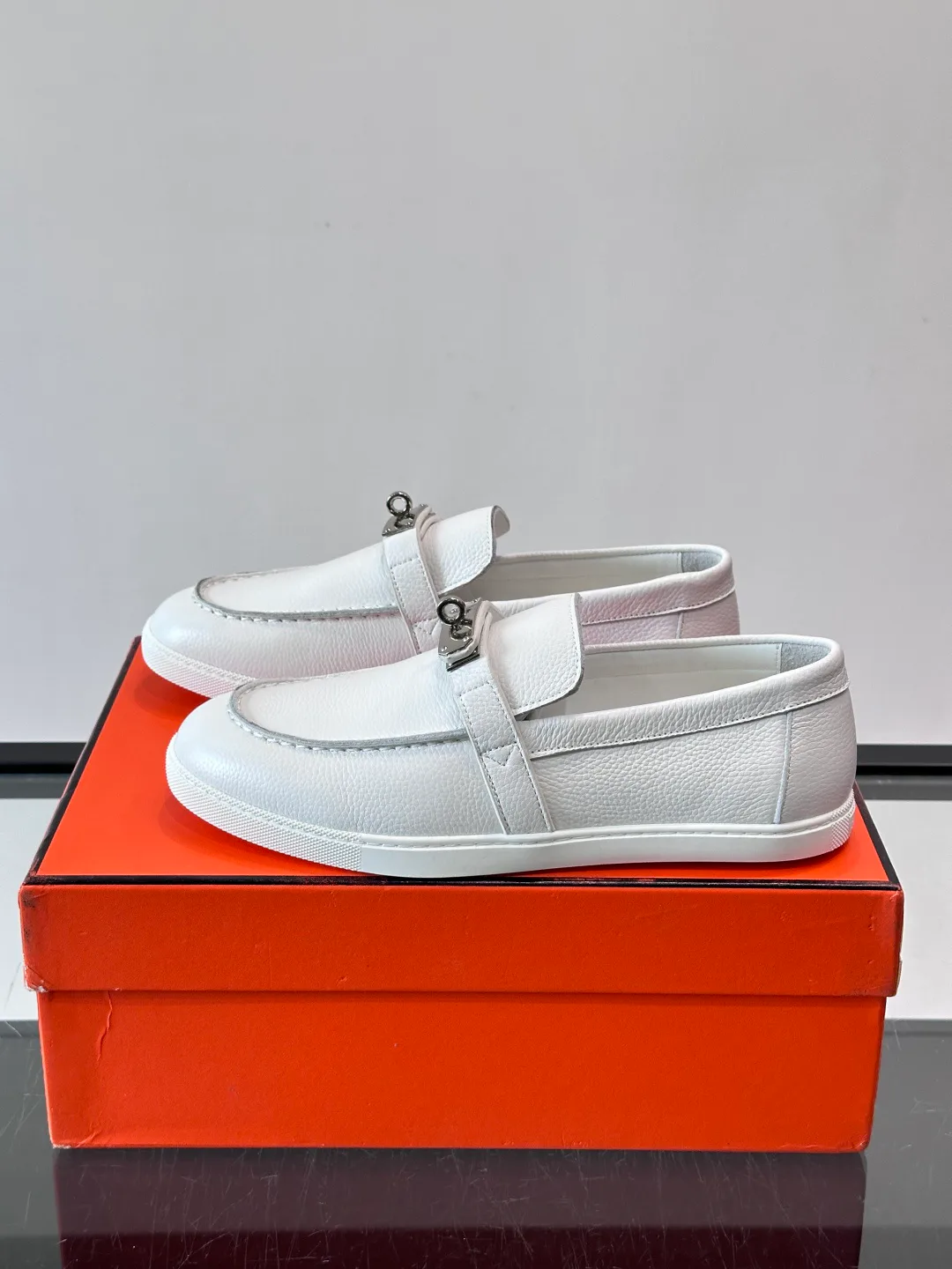 Men's Loafers And Dress Shoes HERMES 17904322