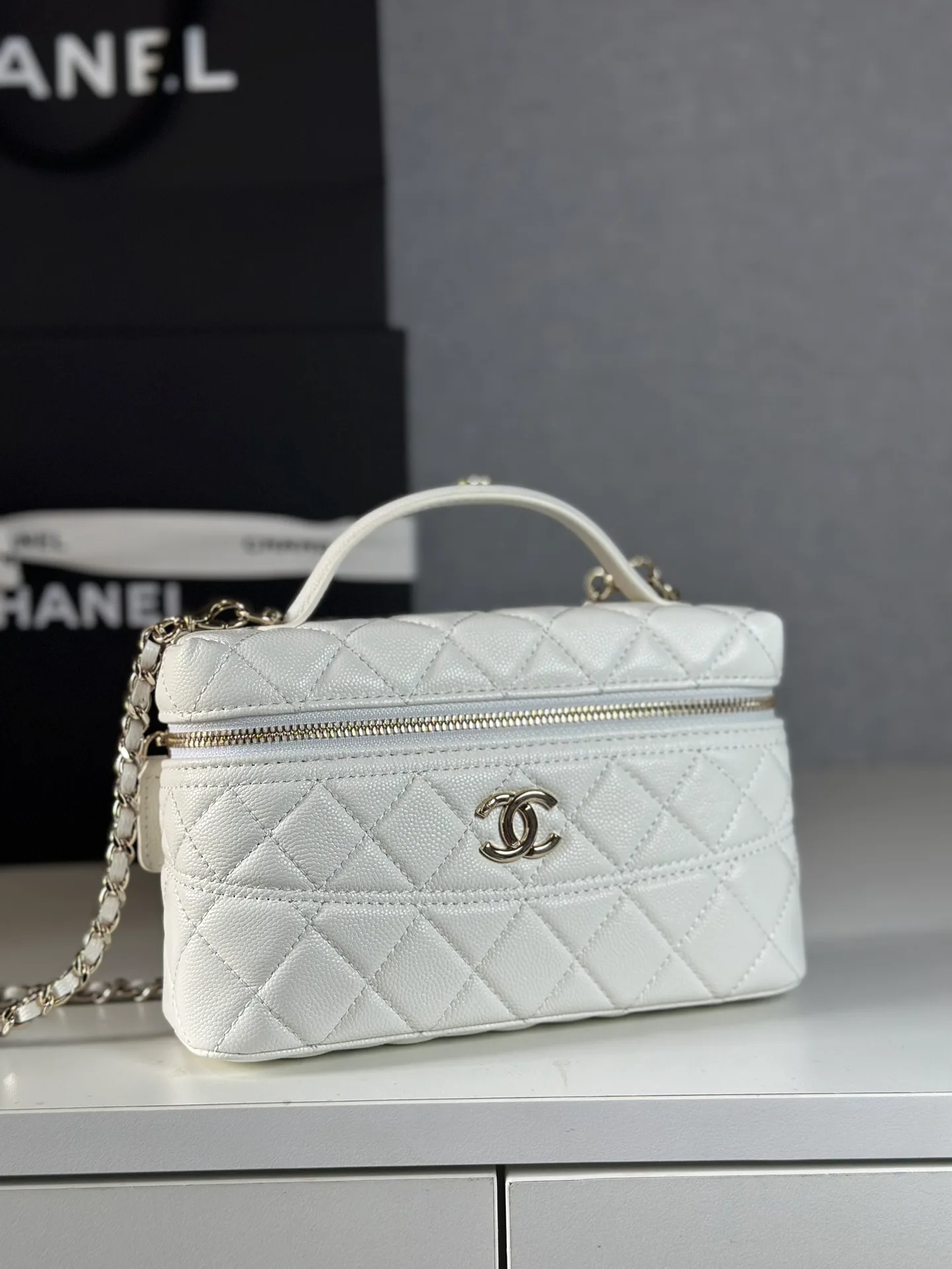 Women's Classic Handbags CHANEL 17827583