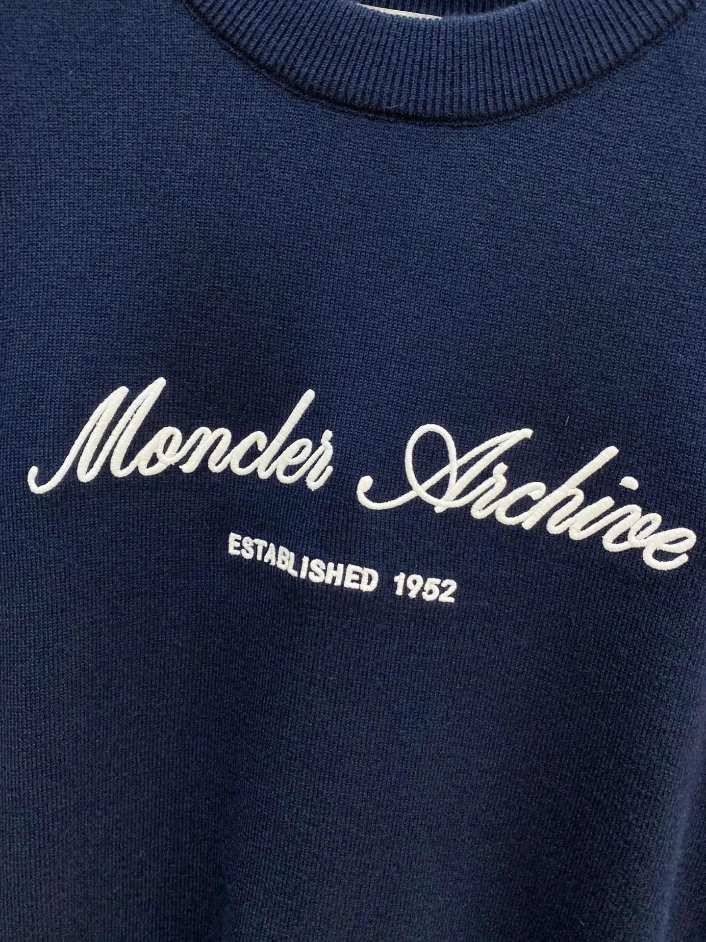 Men's Jumpers And Sweaters MONCLER 18374688