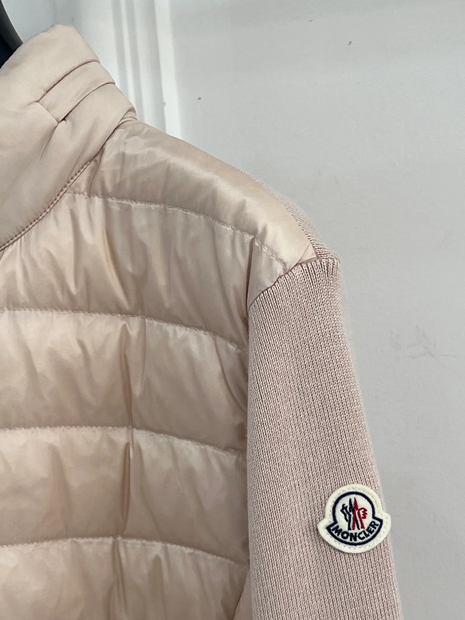 Women's Jackets And Down Jackets MONCLER 18416265