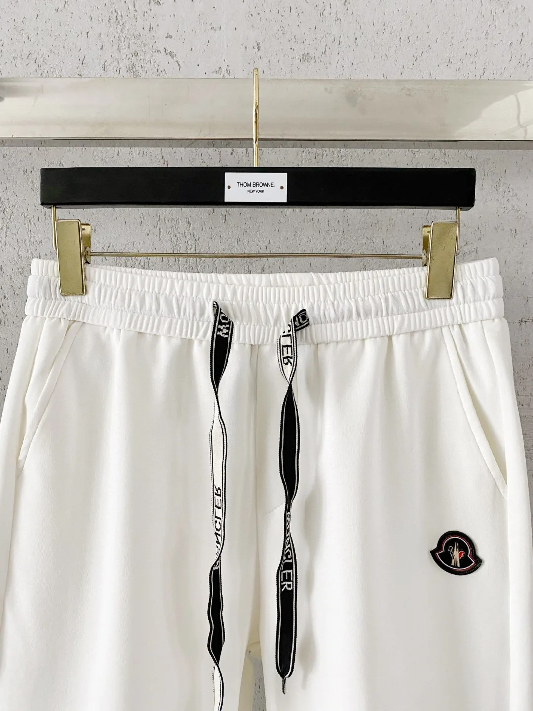 Men's Trousers MONCLER 18296228