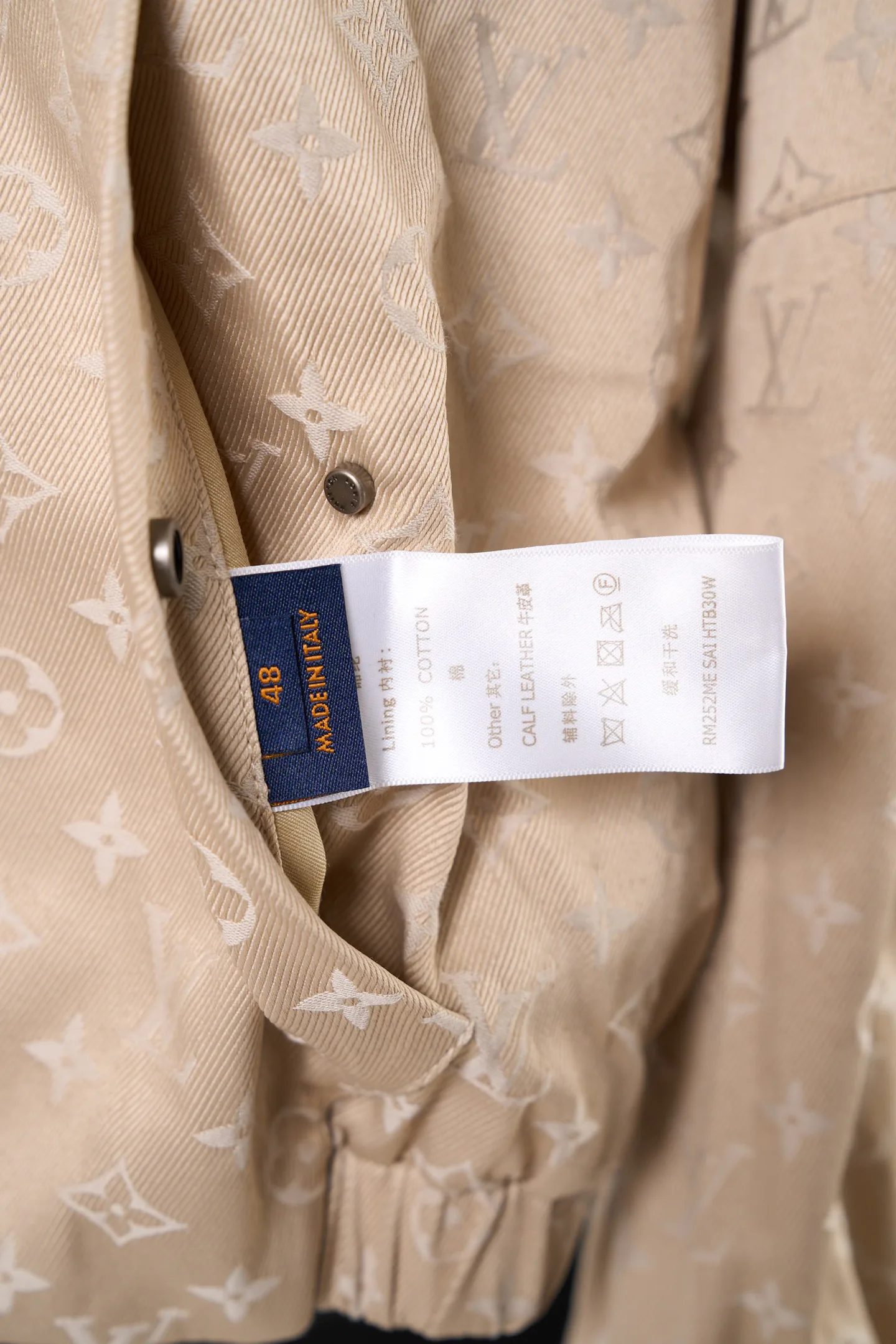 Men's Jackets And Down Jackets LOUIS VUITTON 18178834