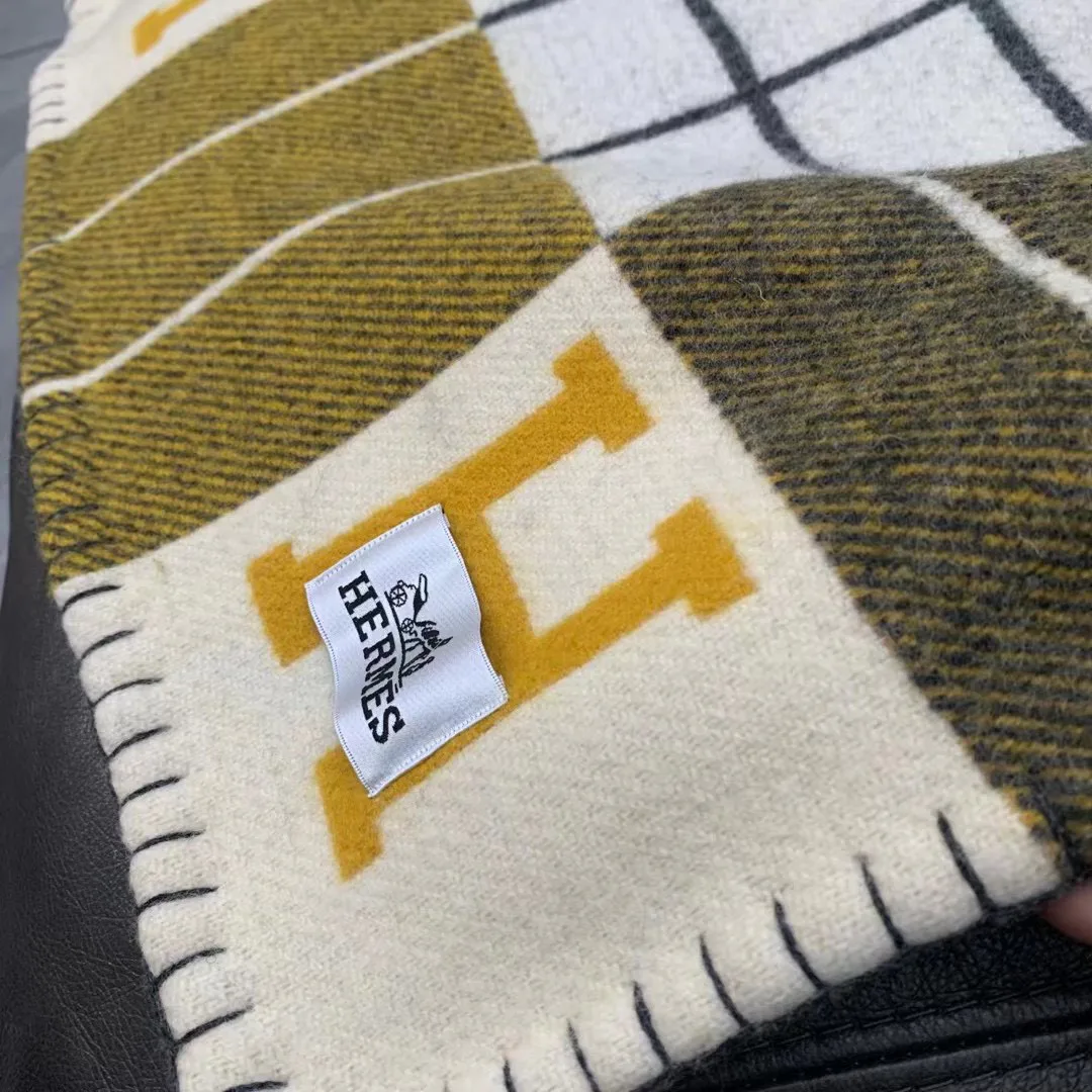 Textiles HERMES 18222641