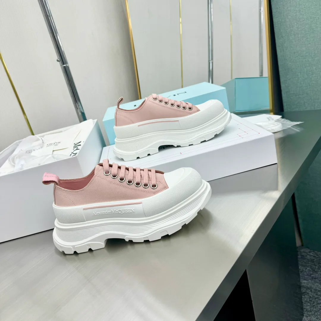 Women's Sneakers ALEXANDER MCQUEEN 18011199