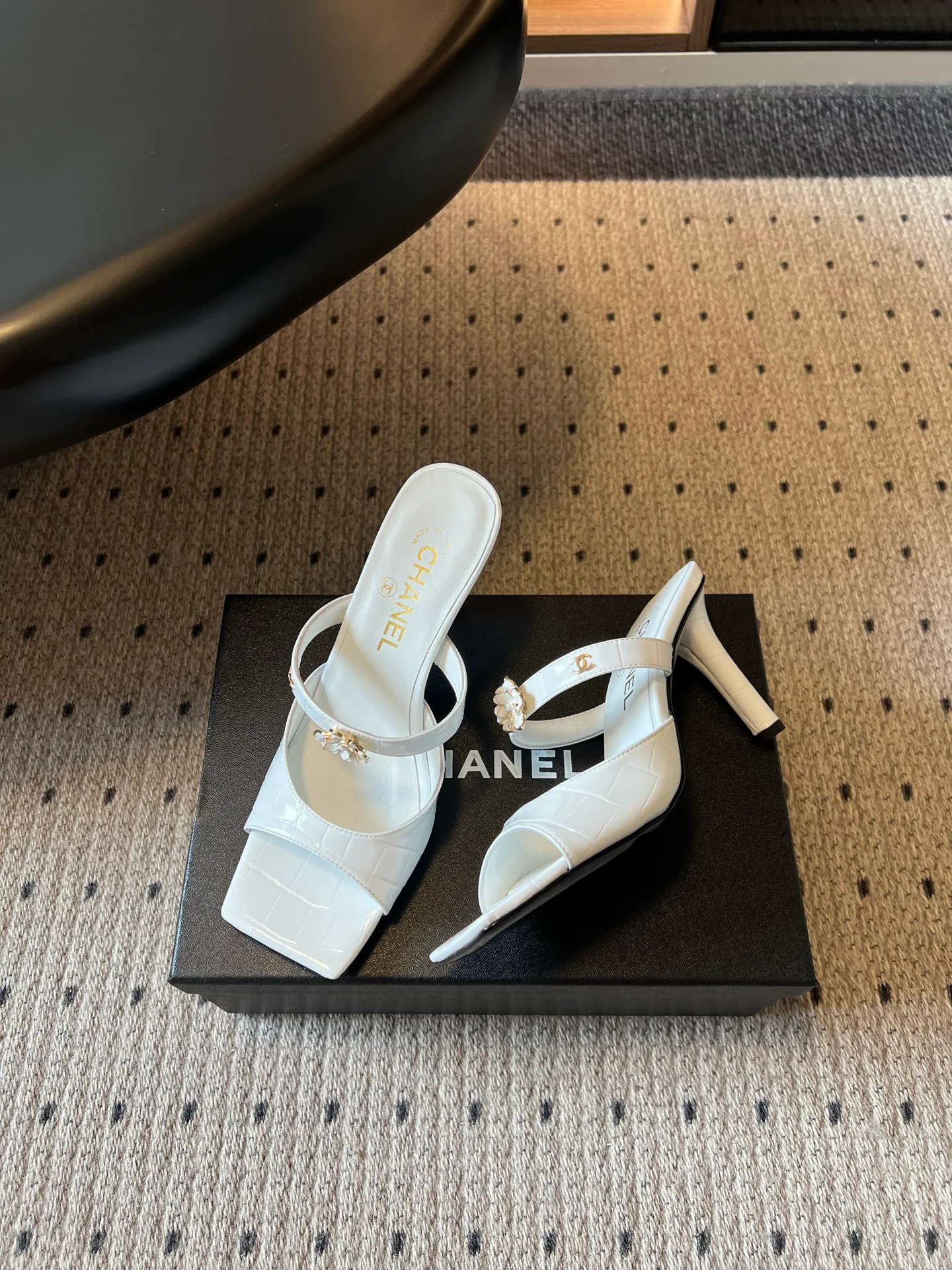 Women's Open-Toe Sandals CHANEL 17014737