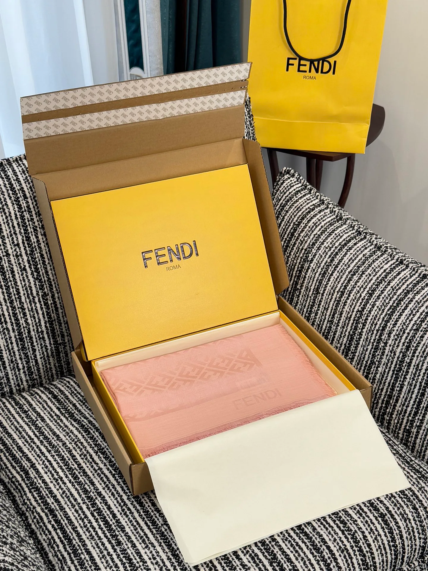 Scarves FENDI 18287115