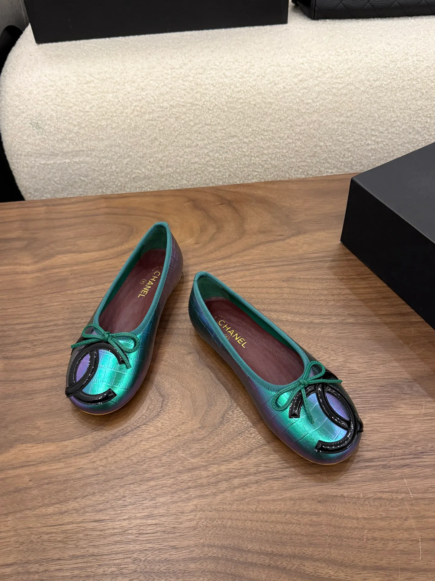 Women's Ballet Flats CHANEL 19583610